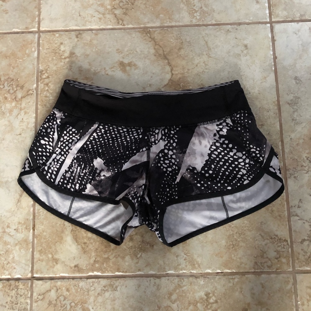Lululemon Speed Shorts Size 6